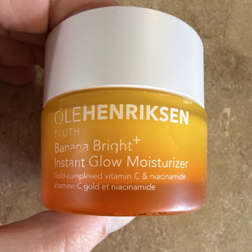 OLEHENRIKSEN Banana Bright+ Moisturizer Vitamin C Niacinamide Face 1.2 fl oz